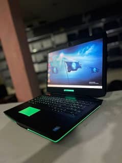 Alineware 17 R2 Gaming laptop 0