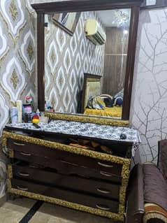 2 sight tables nad 1 dressing table for fashion