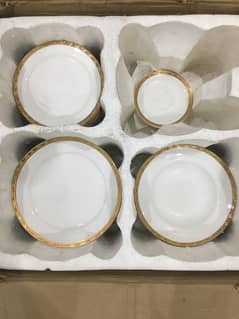 Imported dinner set for sale (Thailand ) 90 pieces