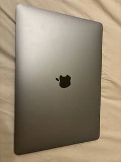Macbook Air M1 8/256 13 Inch (Mint Condition)