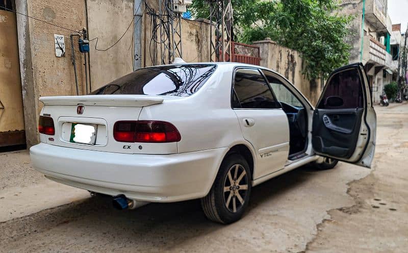 Honda Civic EXi 1995 9