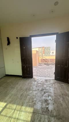 8 Marla house mumty room for rent in bharia town lahore
