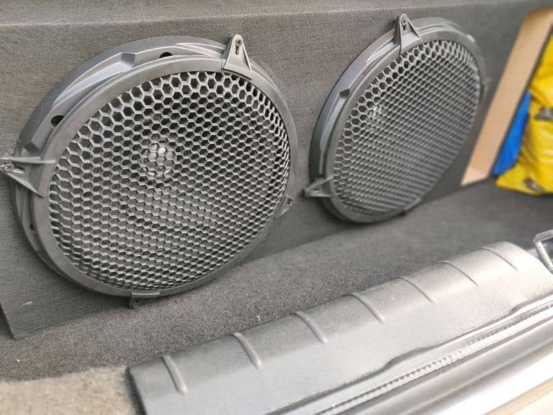 Car sound system 0