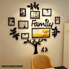 Wall family picture in wood