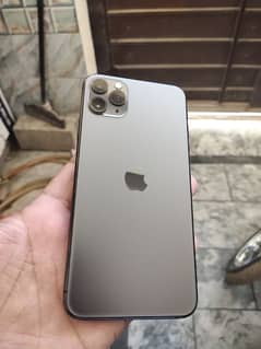 iphone 11 pro max 10/10 non pta jv waterpack