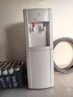 PEL hot & cold water dispenser