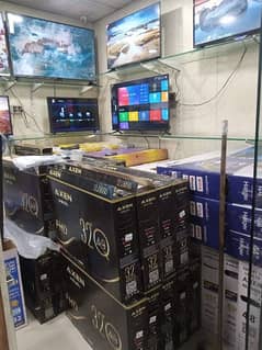 big offer 28 ,,inch Samsung UHD LED TV Warranty O32245O5586
