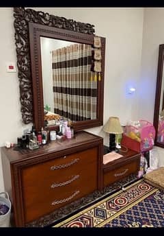 Dressing table with mirror wall fixing 4 Drawes
