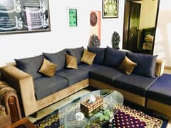 L shaped sofa new condition