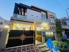 5 Marla 3 Bedrooms Beautiful Brand New House At Very Prime Location Of BB Block, Bahria Town Lahore