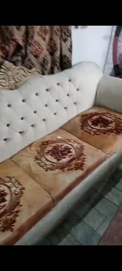 Sofa set used  only 7 month
