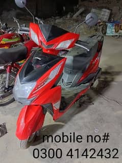 united 100cc scooty available contact at 03004142432