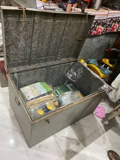 Iron Storage Box (small Paiti)