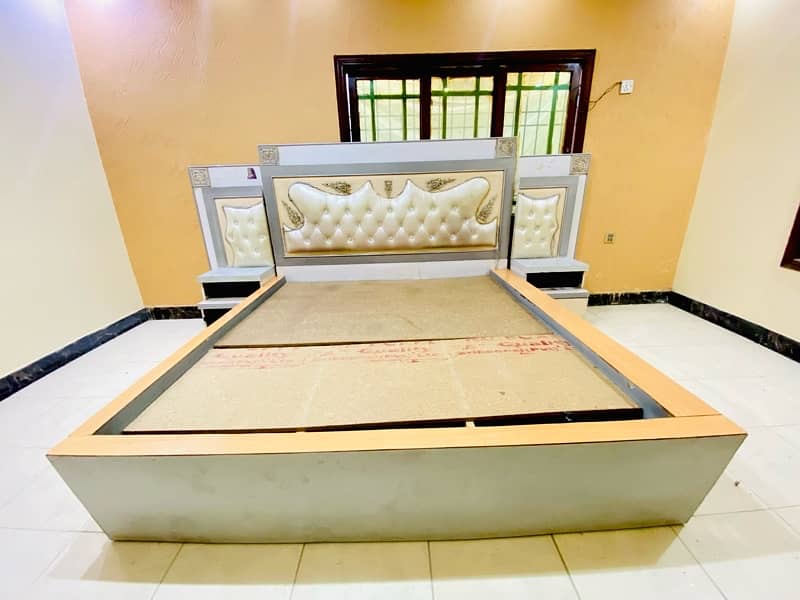 furniture sell bed with side table 0