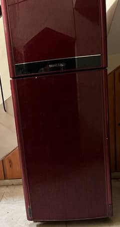 I am selling Orient refrigerator full size