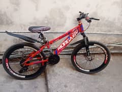Red colour cycle for sale
