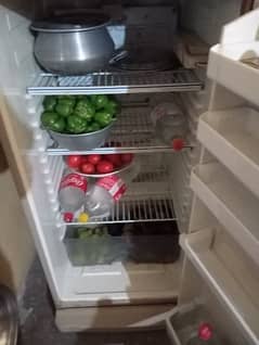 Dawlance refrigerator with stablizer