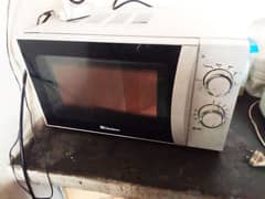 good condition microwave oven