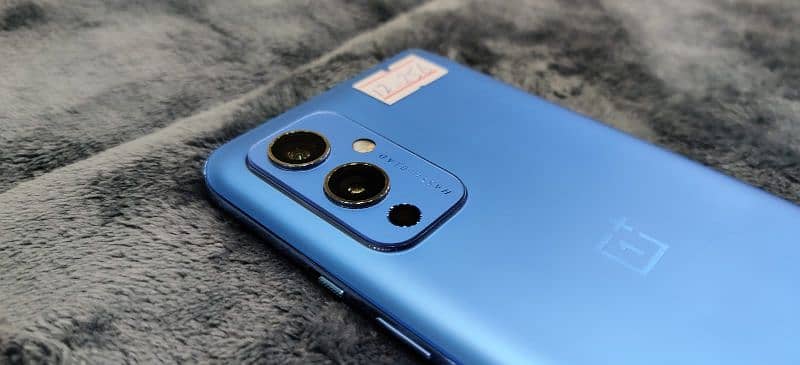one plus 9 for urgent sale 3