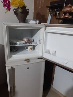 dawlance refrigerator small size