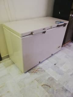 Dawlance Freezer and Refrigerator Jumbo Size Good working Condition