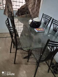 6 Seater Dinning Table in Good Conditon Iron Rod