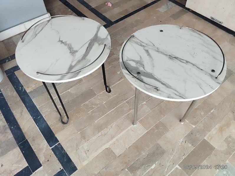 Side tables with stone design 0