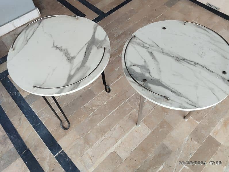 Side tables with stone design 1