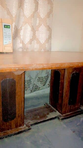 Table for sale in Sargodha Lari adda urgent 1