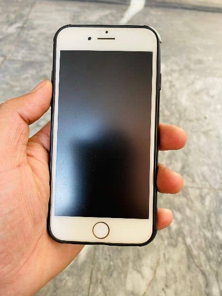 IPHONE 7 GOLD 256GB NON PTA (SCOM WORKING) 0