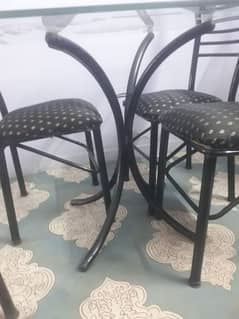 selling dinning table
