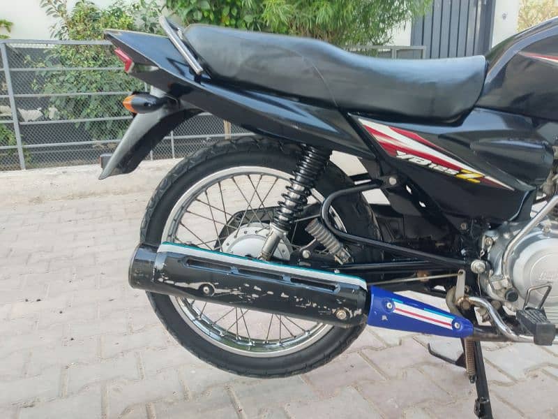 Yamaha YBZ 125 4