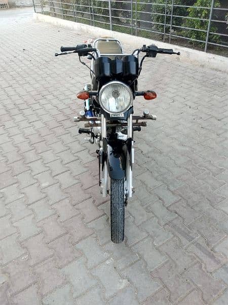 Yamaha YBZ 125 5