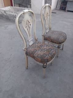 4 chairs awalable good condition