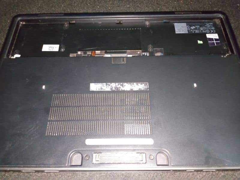 DELL Latitude E7440 2