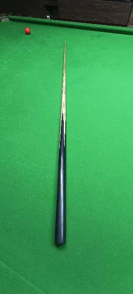 BLP Champion one piece cue 5