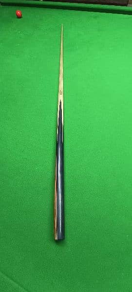 BLP Champion one piece cue 7