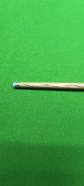 BLP Champion one piece cue 4