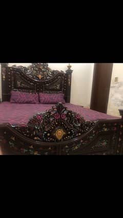 Best n cheapest bed set at very reasonable price. chinoti bed set.