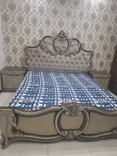 Bed with dressing and 2 side tables without mattress