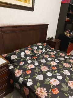 Interwood Queen size Bed for sale with Dressing set