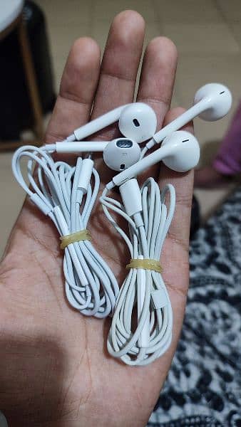 Apple IPhone 100% Original Lightning Pin Handfrees 1