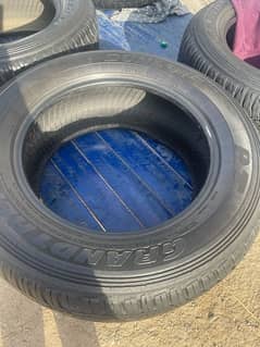 Revo vigo good condition Tyre 265-18