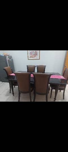 6 seater dinng table