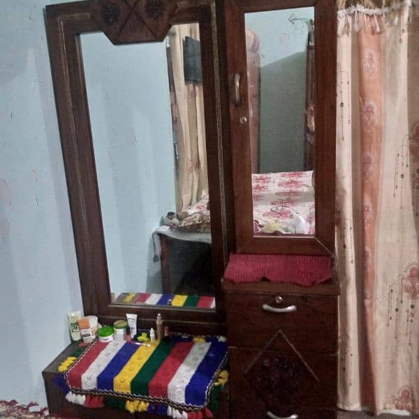 sell for 1x bed with dressing table + 3door almari 5