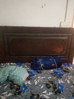 bed side tables and dressing table king size bed with out mettress 0