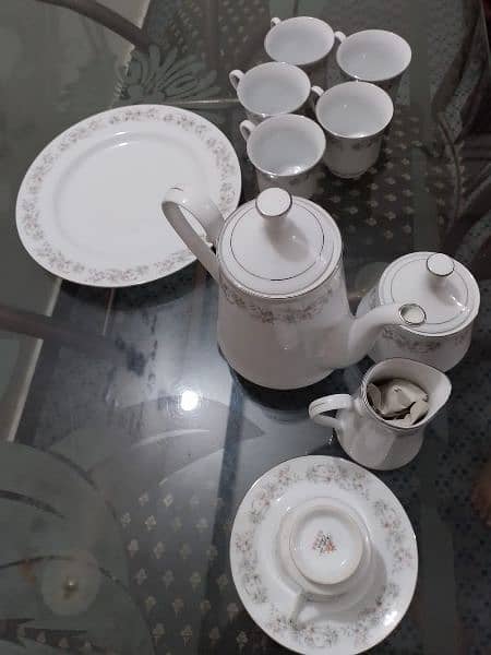 complete cup set whit soser 25 years old 2