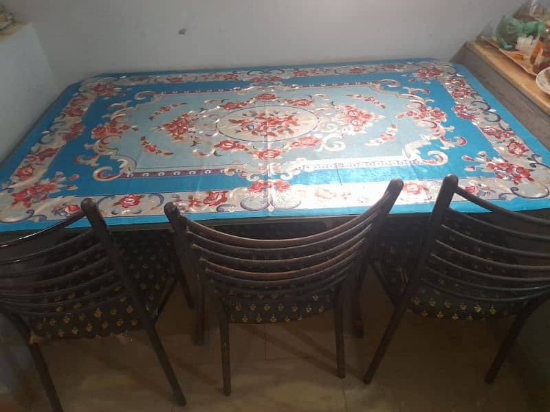 Tempered Glass Table with 3 Iron Chairs 4