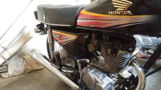 Honda CG 125 black color in good condition