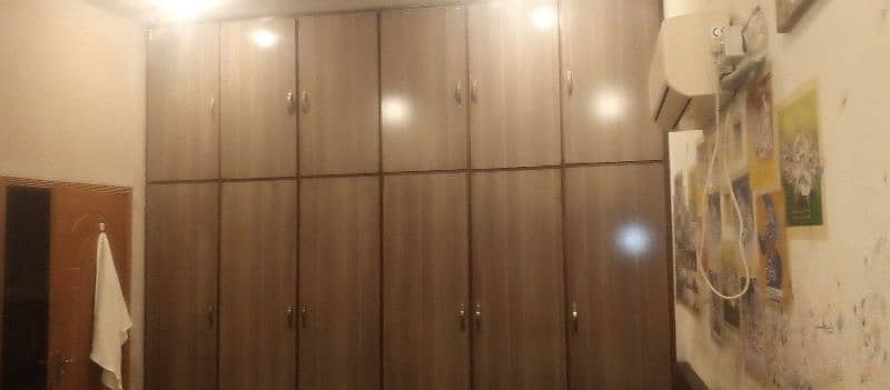 bedroom cupboard 0